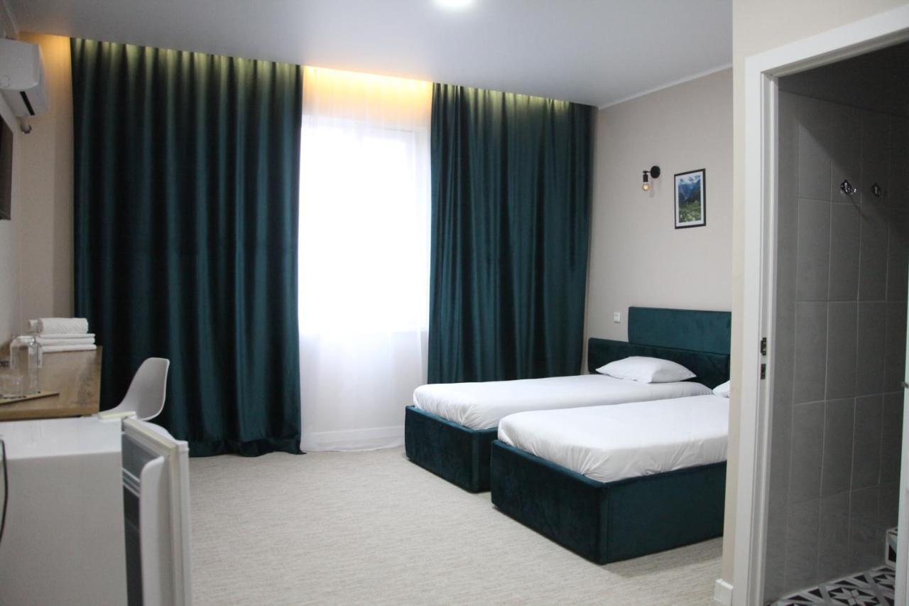 Jardin Otel Aktöbe Dış mekan fotoğraf